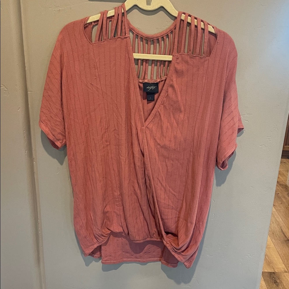 Daytrip Women's Pink Short Sleeve Top